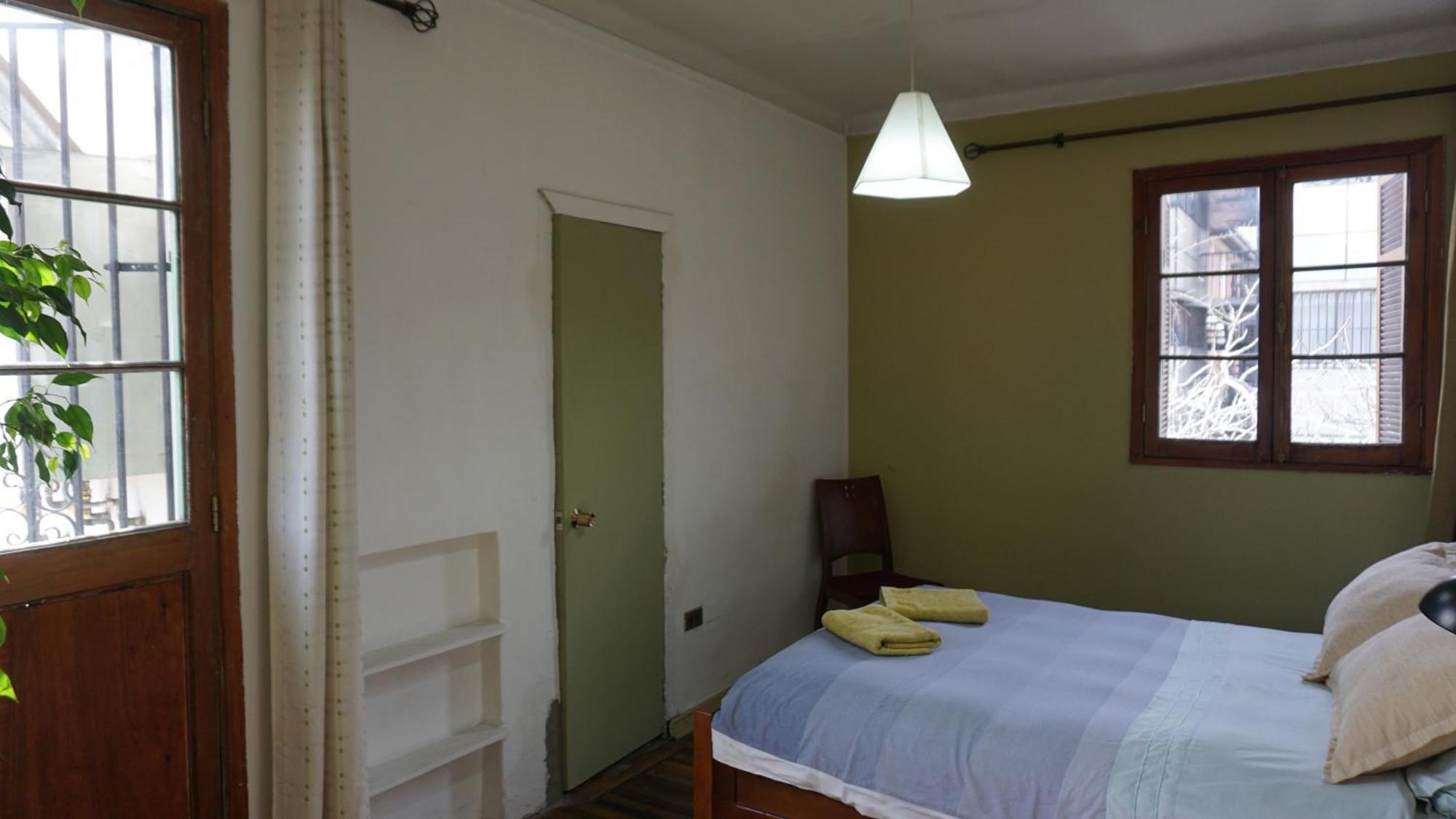 Ventana Sur Hostal Santiago Exterior photo